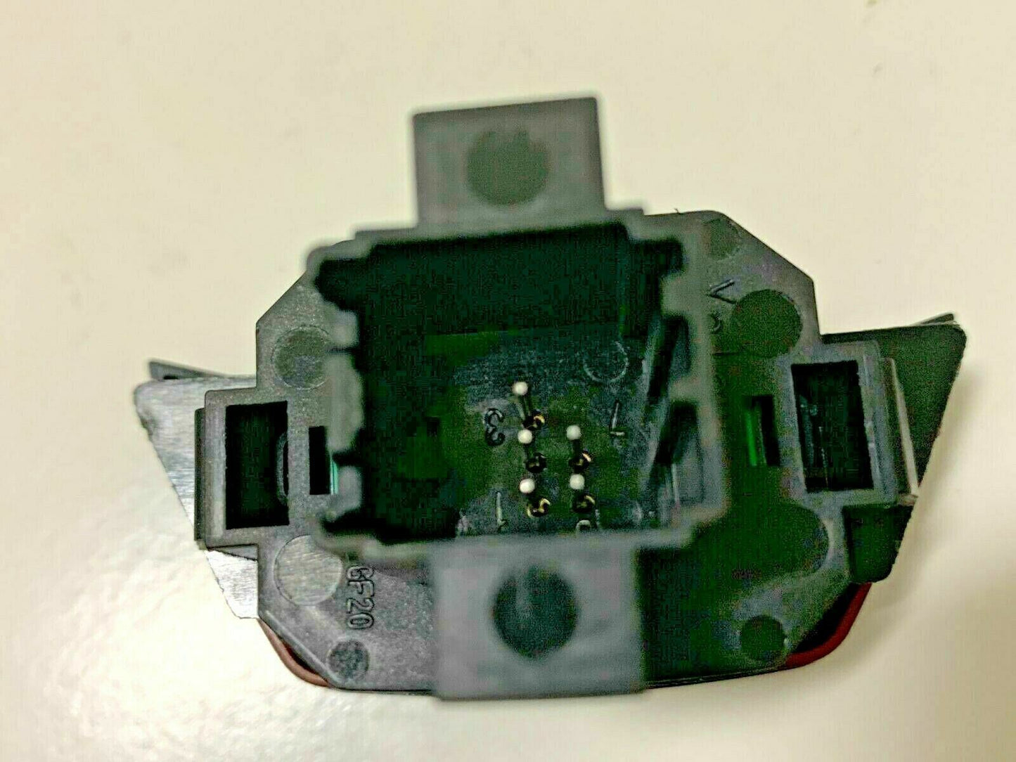 Replacement Hazard warning light switch lock button for Ford Fiesta Focus Kuga